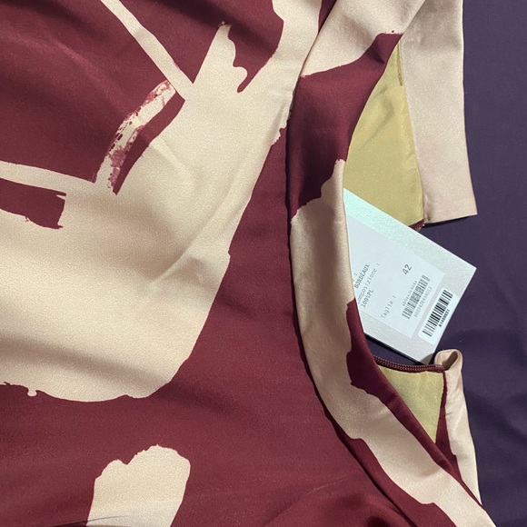 ANTONIO D'ERRICO Dress, armpit armpit 18”, shoulder to shoulder 16”& length 32”. - Picture 4 of 6